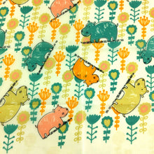 Load image into Gallery viewer, Reusable Beeswax Cloth Wrap Food Fresh Bag Lid Cover Stretch Lid Jungle Party Bees wax wrap plastic wrap for Sandwich Cheese
